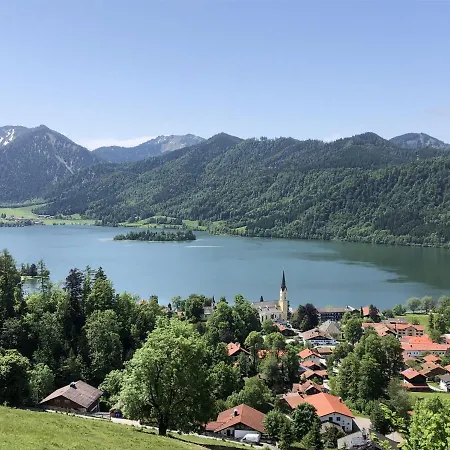 Berg Und Apartmán *