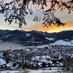 Berg Und *