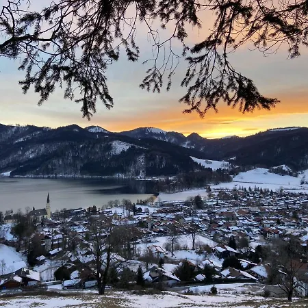 Berg Und *